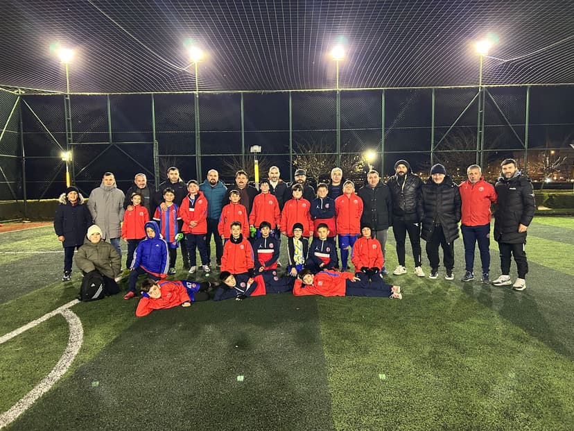 Hava Soğuk, Azmimiz Yüksek! ❄️⚽